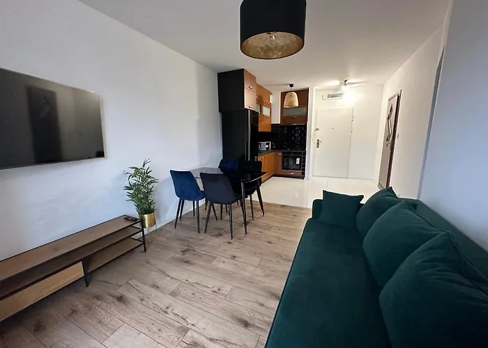 Sdh 3 Comfortable Near Warsaw Apartament Radzymin